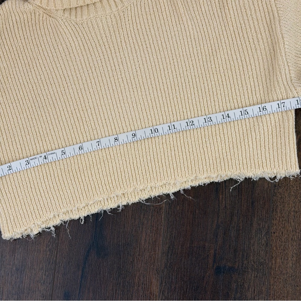 L'Academie Lucia Cropped Turtleneck Sweater Cream Size XS - Picture 8 of 8
